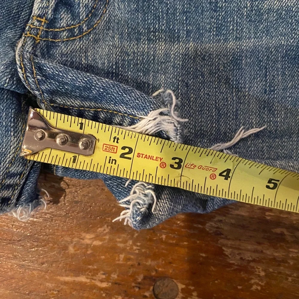 BOY FIT jean shorts by GAP.... just like NEW!